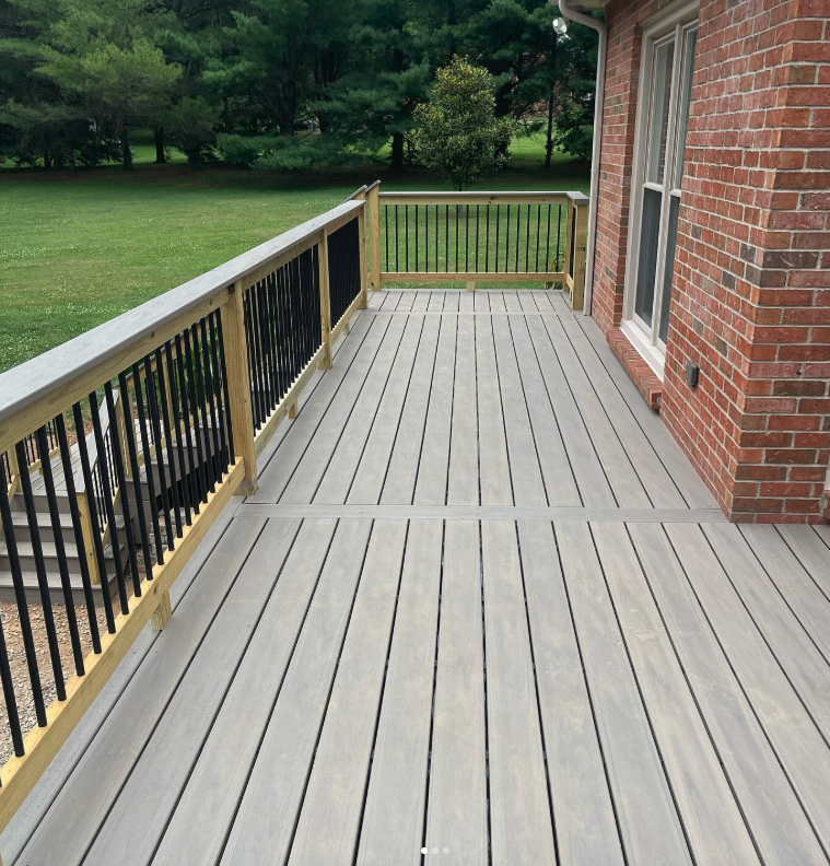 Gray composite deck with metal balusters